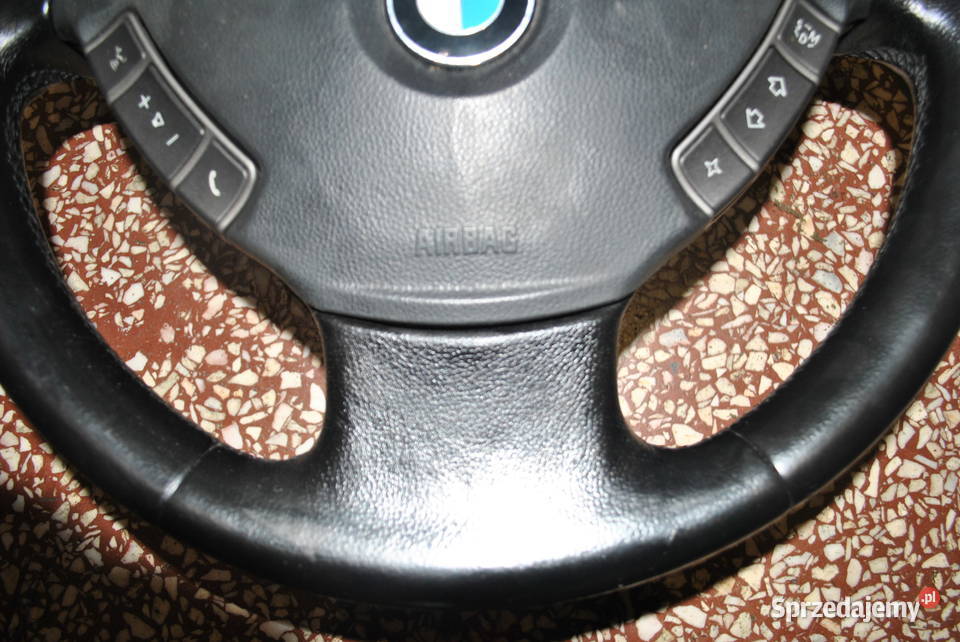 Kierownica sportowa trójramienna BMW E65 E66 E67 osobowe Poręba