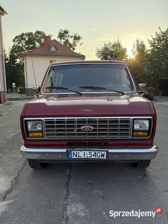 FORD ECONOLINE E 150 zadbany webasto tempomat 140000km Lidzbark Warmiński sprzedam