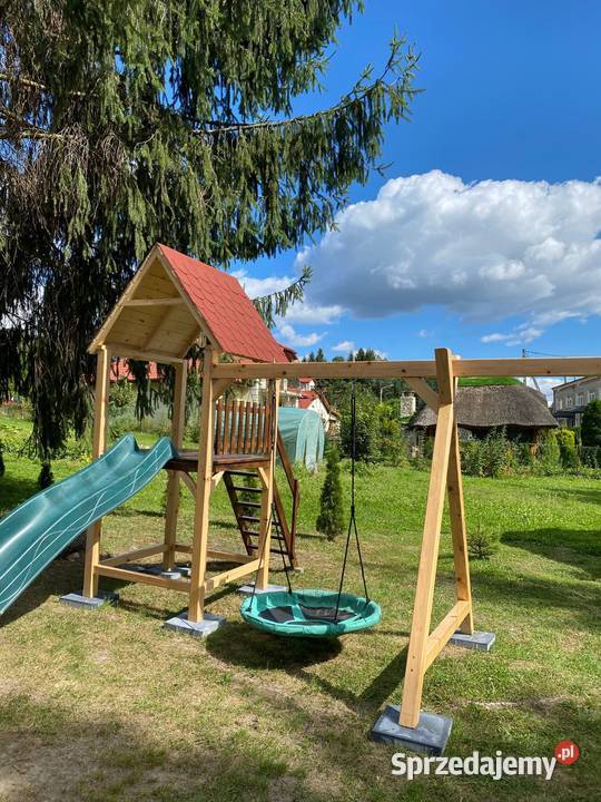 Plac zabaw domek dzieci podkarpackie Roztoka