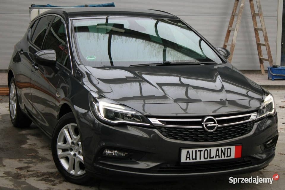 Opel Astra EDITION TURBOOrglakierBogate światła przeciwmgielne Gliwice