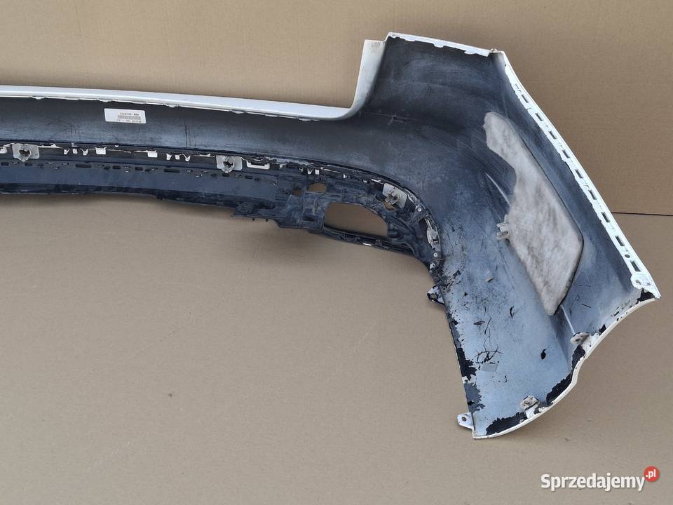 MERCEDES CKLASA W205 KOMBI ZDERZAK TYŁ TYLNY Bieleń