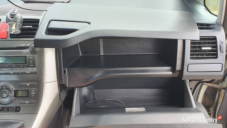 AURIS 122 SALON POLSKA Warszawa sprzedam