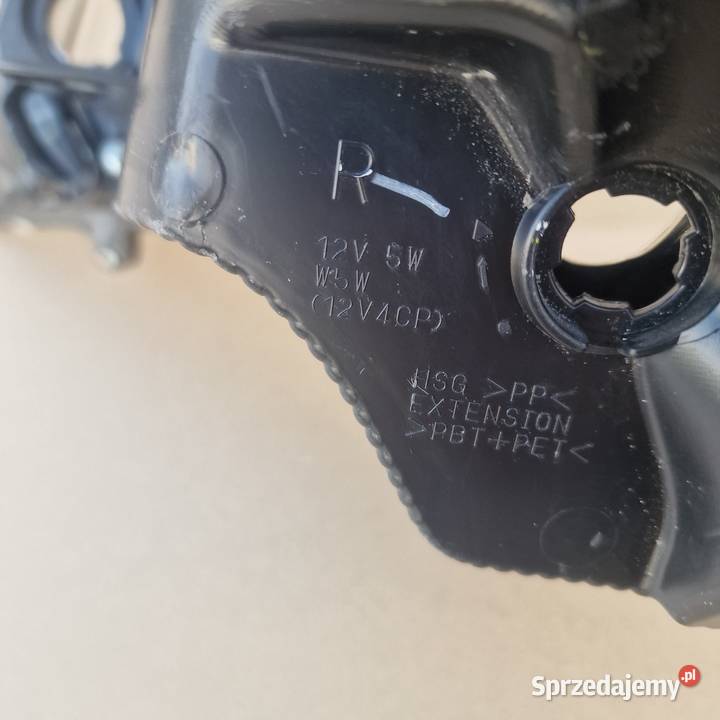 MITSUBISHI SPACE STAR 19 REFLEKTOR LAMPA PRAWA Bieleń