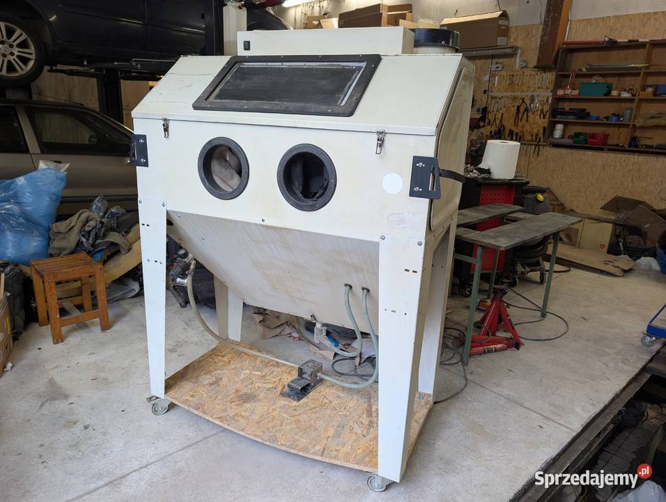 Używana piaskarka kabinowa 420 l Warszawa