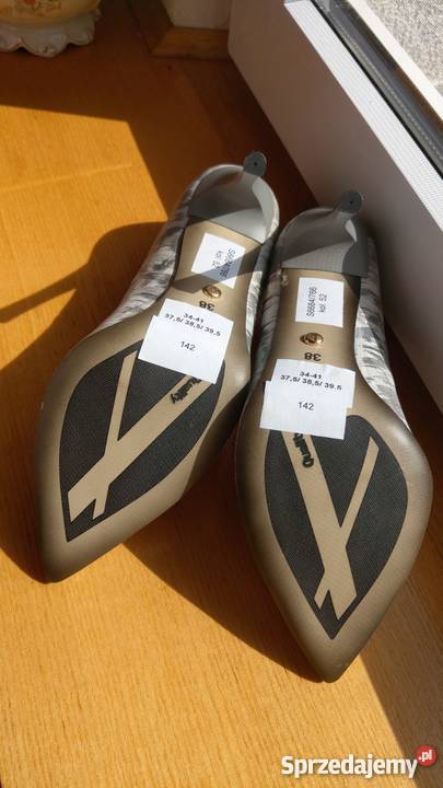 Eleganckie szpilkiczółenka naturalna skóra Moda i Styl Częstochowa