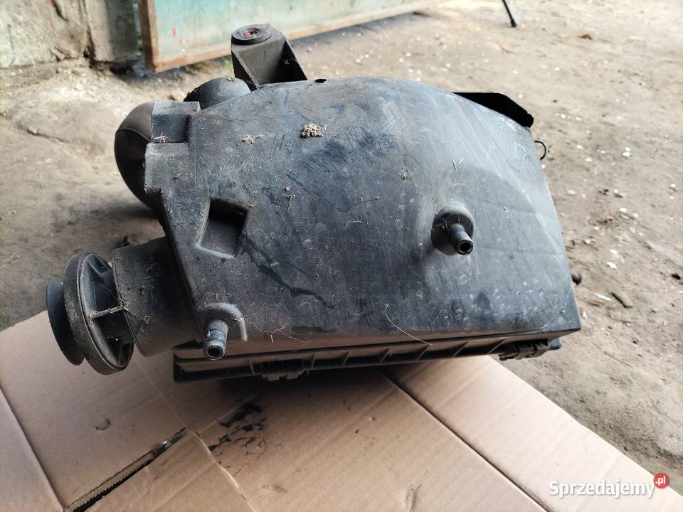 OBUDOWA FILTRA PRZEPŁYWOMIERZ POWIETRZA AUDI