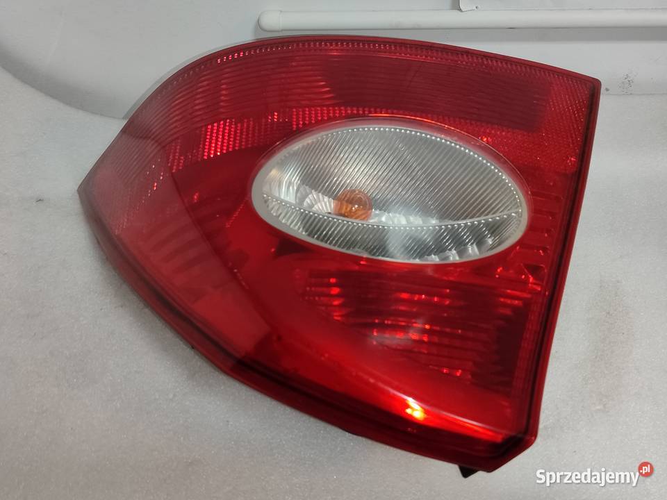 LAMPA TYLNA LEWA FORD FOCUS Oświetlenie Skierniewice