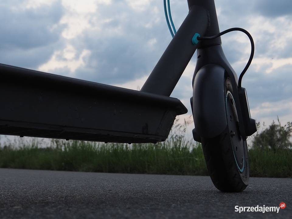 Hulajnoga elektrycna motus scooty 10 lite OPIS Gromadzice