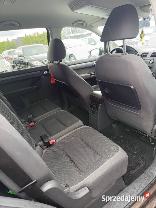 Volkswagen Touran 16 TDI Niski Przebieg 7Osób 4/5