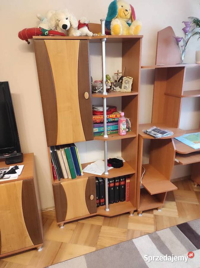 Meble młodzieżowe z komoda i biurkiem pod Antyki, Sztuka, Kolekcje Warszawa