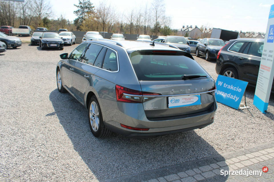 koda Superb Style DSG Kamera netto 75528 PLN elektryczne lusterka Warszawa