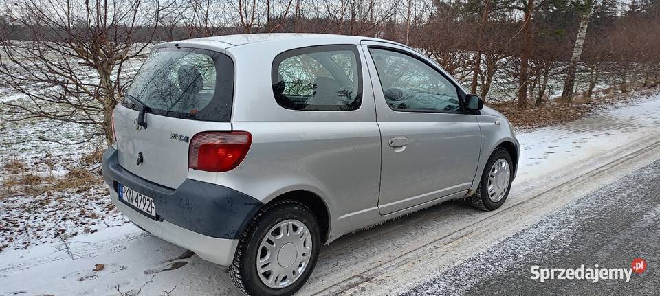 Toyota Yaris stanNiskie spalanie nieuszkodzony Yaris Świętne sprzedam
