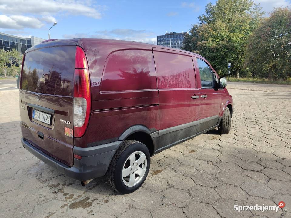 Mercedes Vito 22 90 2005r Rok produkcji 2005 Mercedes-Benz Łódź