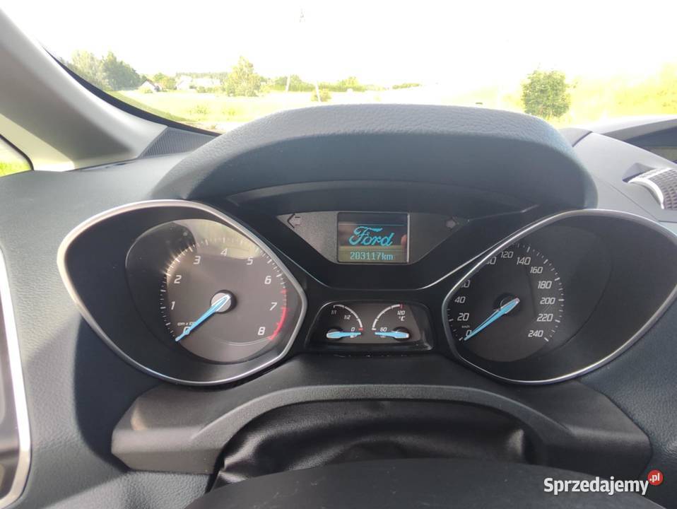 Ford c Grand sam parkuje 182 Olsztyn