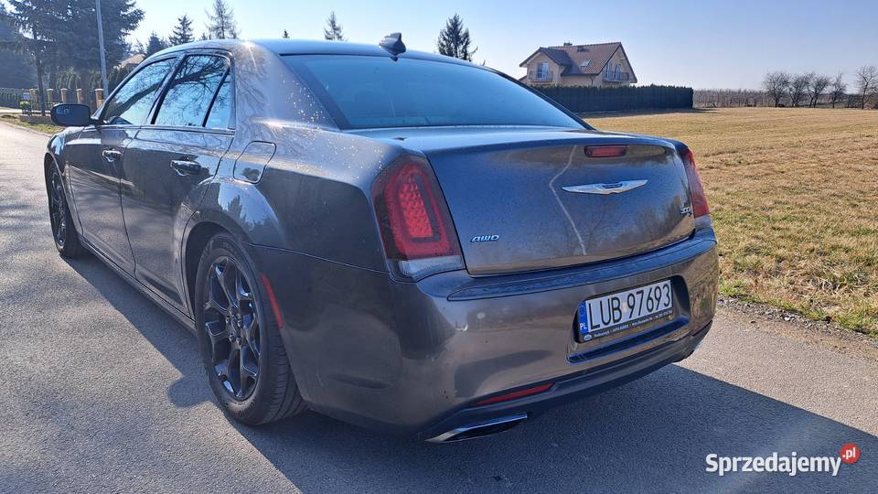 Chrysler 300s 36 Benzyna Awd Rok produkcji 2015 Lublin sprzedam