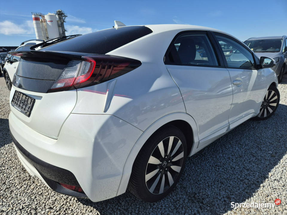 Honda Civic Super stan Biała perła X 20172021 autoalarm Civic Bydgoszcz