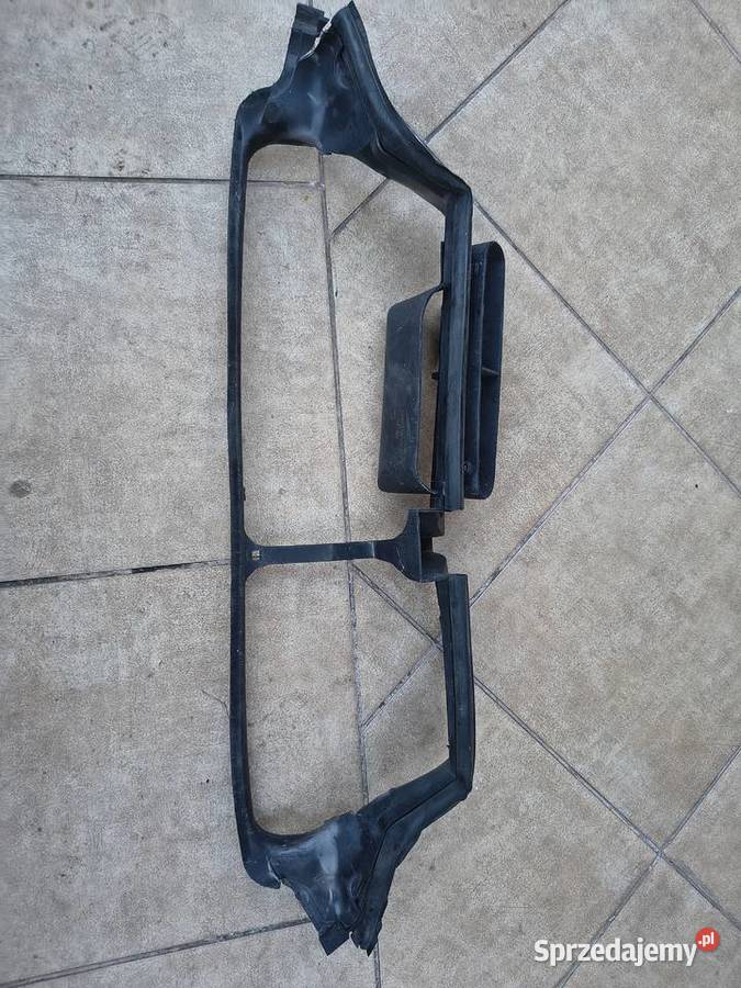 Kierownica wlot powietrza Volvo V70 XC70 S60 S80