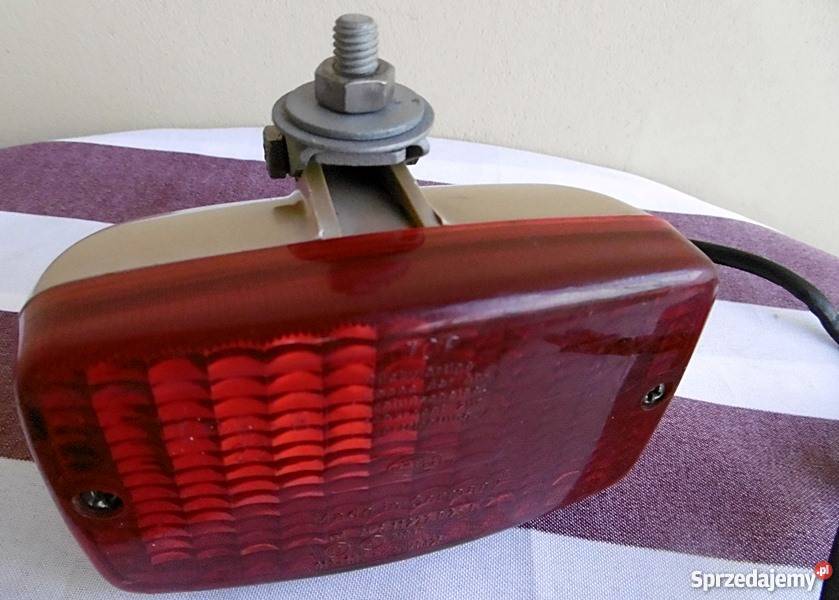 Lampa tylna czerwona STOP Hella Oświetlenie wielkopolskie Ostrów Wielkopolski