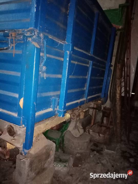 Rozrzutnik obornika przyczepa łódzkie Wójcin