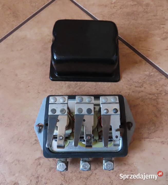 Fiat 126p regulator napięcia Marelli Bakony Police sprzedam