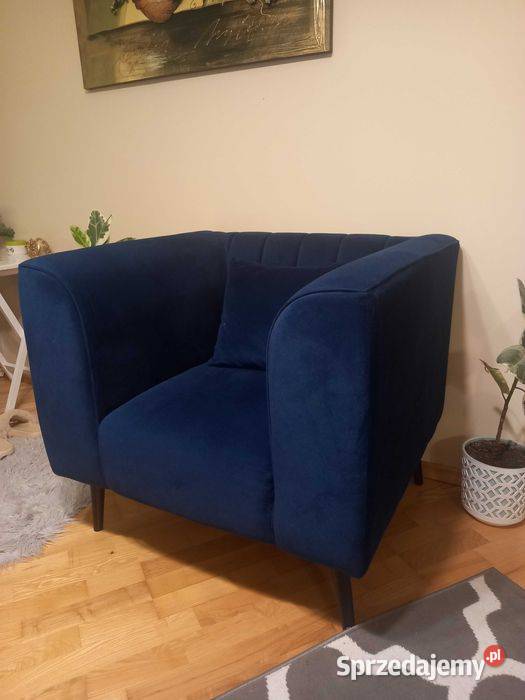 Nowoczesny granatowy fotel poduszka Wilkołaz Dolny