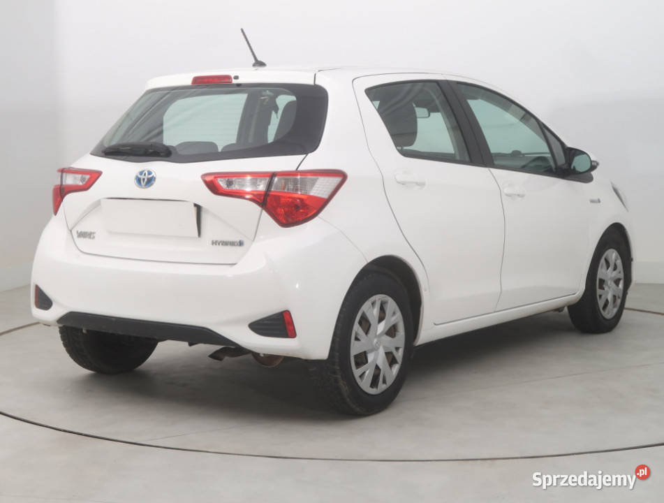 Toyota Yaris 15 Hybrid Bielany Wrocławskie sprzedam