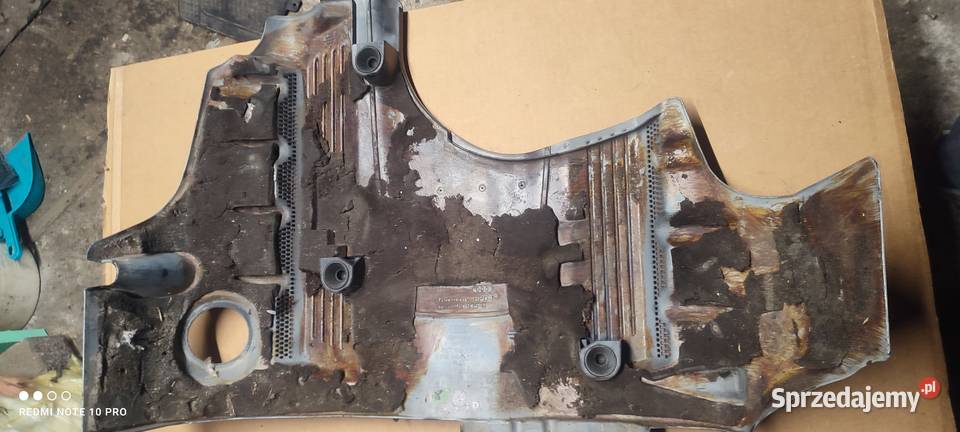 Pokrywa silnika Audi A8 D2 33 TDI 057103935B Pozostałe