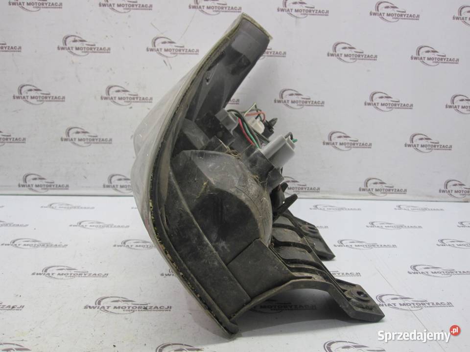 SUZUKI GRAND VITARA II 06r lampa prawa tył