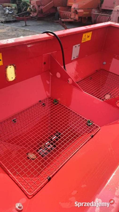 Rozsiewacz Unia Btzeg 850 super stan 2012 r Parczew