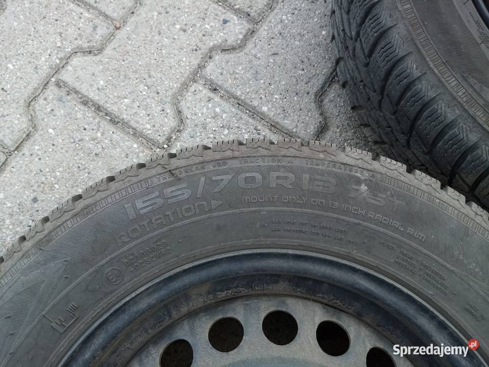 Sprzedam komplet 4 opon zimowych Nokian R 13 zima Przyszowice