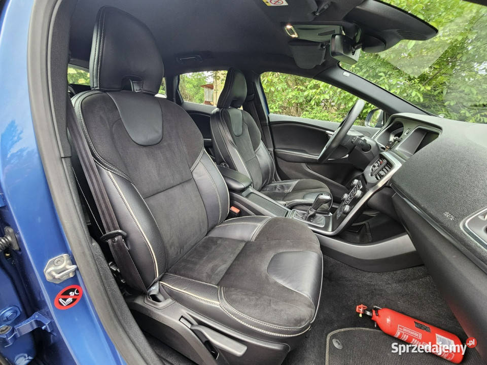 Volvo V40 20 benzyna RDesign 100 Fabryczny