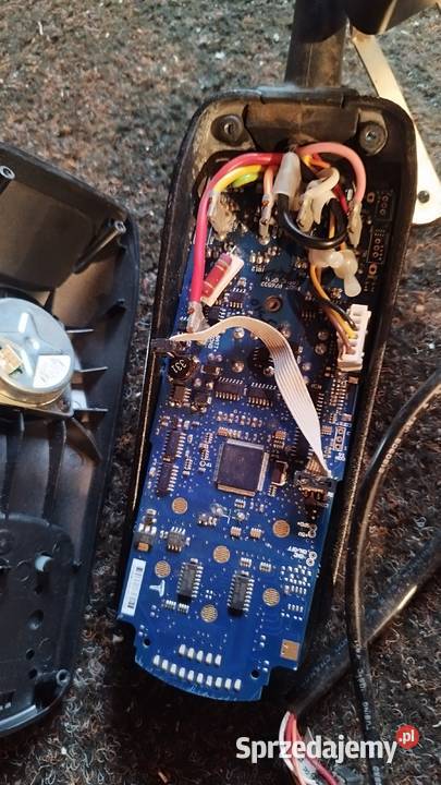 Pilot joystick do wózka inwalidzkiego z wiązką