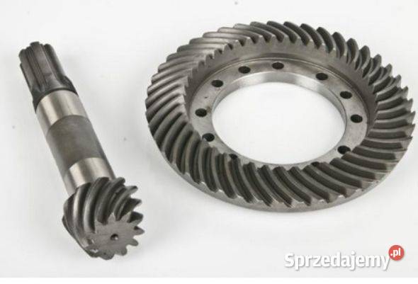 Wałek atakujący z kołem 11 x 45 zębów Massey mazowieckie Przasnysz