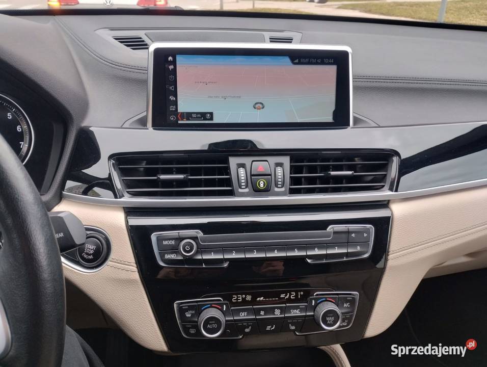 BMW X1 Xdrive Automat 20 benzyna Rok produkcji 2022 Łomża