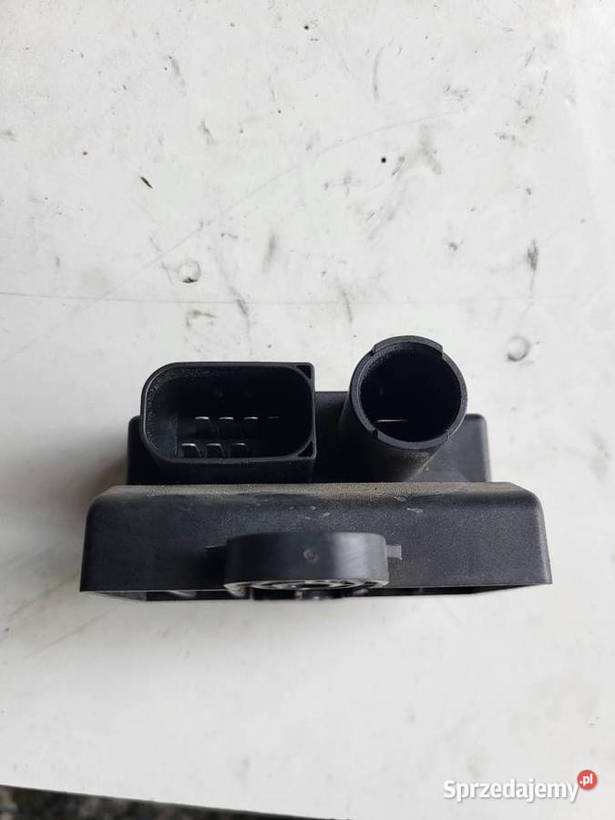 Przekaźnik świec żarowych Mercedes A6511530879 osobowe podkarpackie Mielec