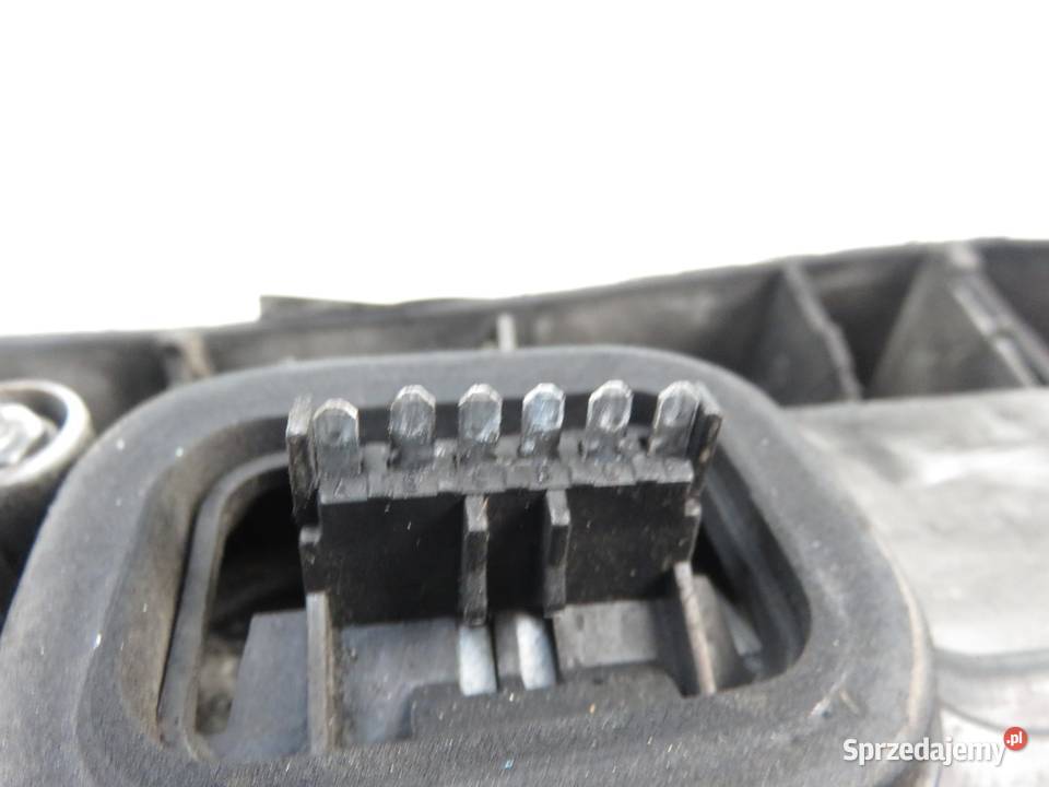 LAMPA LEWA TYLNA OPEL ZAFIRA A