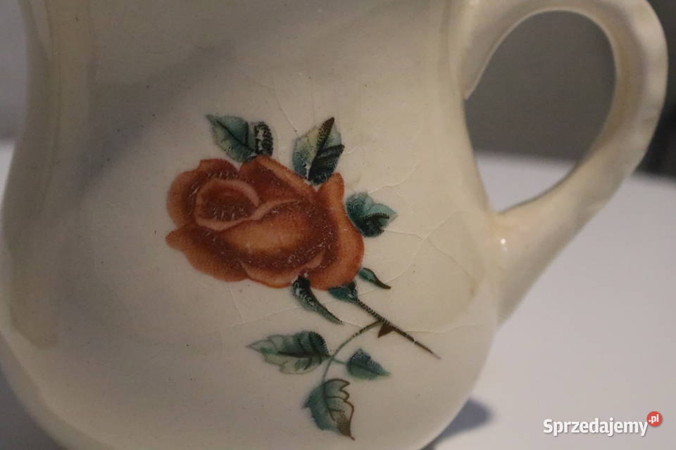 Porcelanowe kubki dzbanuszki z różami beżowy Wrocław