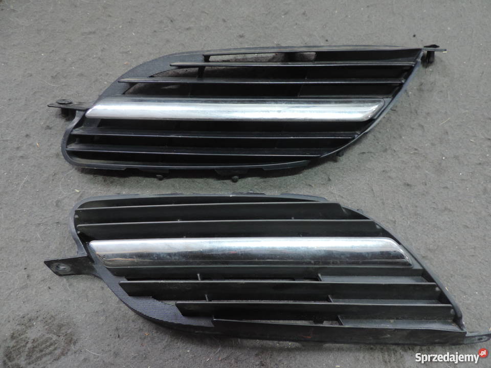 GRILL ATRAPA NISSAN ALMERA TINO 22 DI 00 05 osobowe Karoseria małopolskie Nowy Sącz