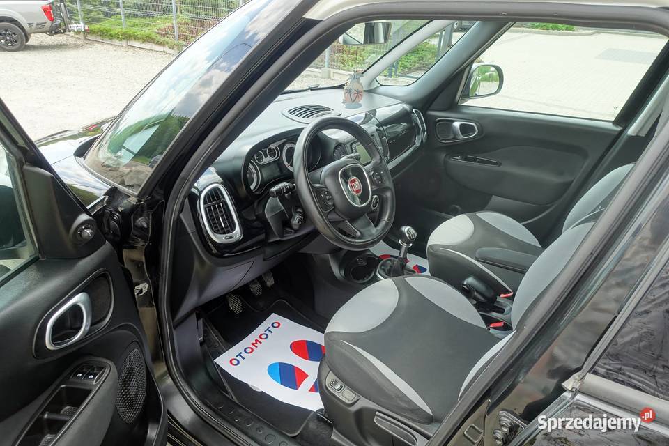 FIAT 500L 14 95 KLIMATYZACJA NAWIGACJA poduszka powietrzna Buczkowice