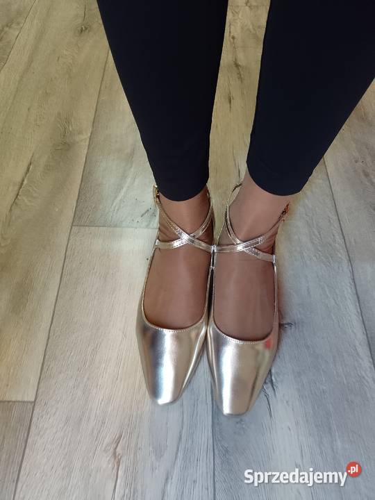 39 Złote Baleriny wieczorowe z zapięciem NOWE Kraków