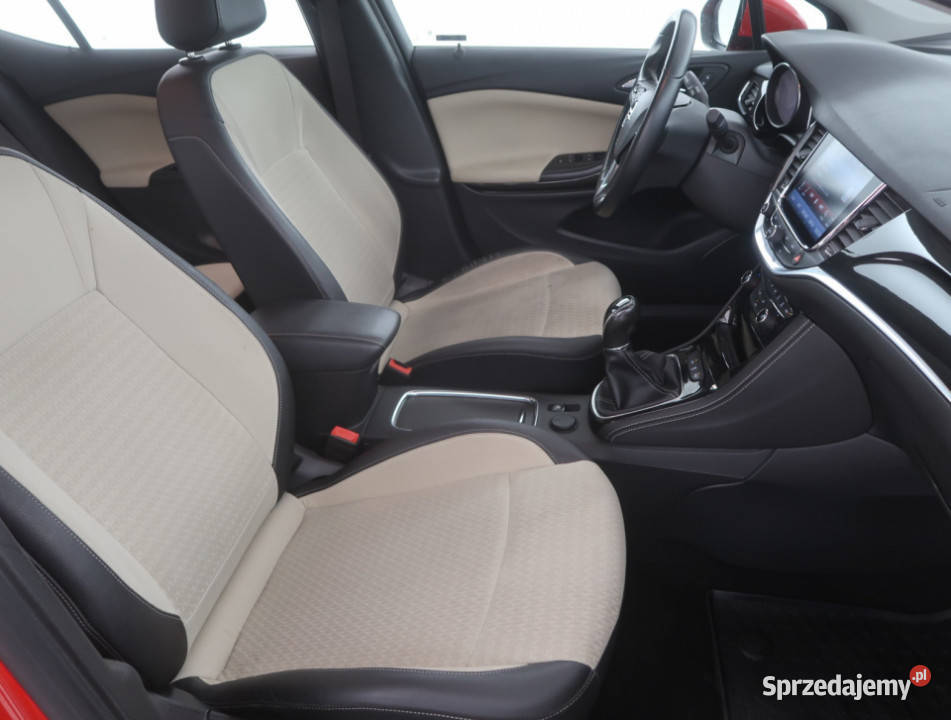 Opel Astra 14 T Bielany Wrocławskie