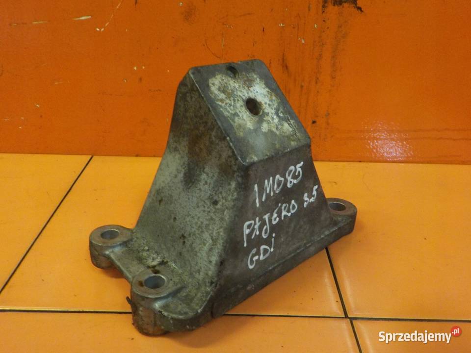 MITSUBISHI PAJERO 35 GDI 04r 203 6G74 lapa Suków