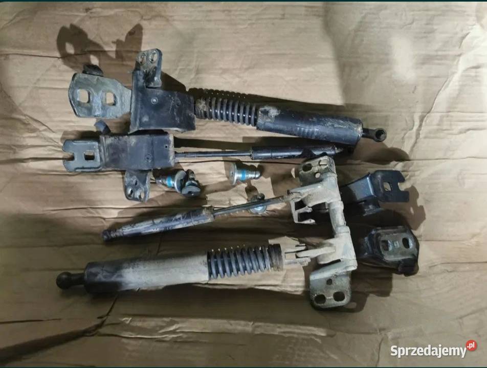 Zawiasy siłowniki teleskopy klapy bagażnika BMW śląskie Żory sprzedam