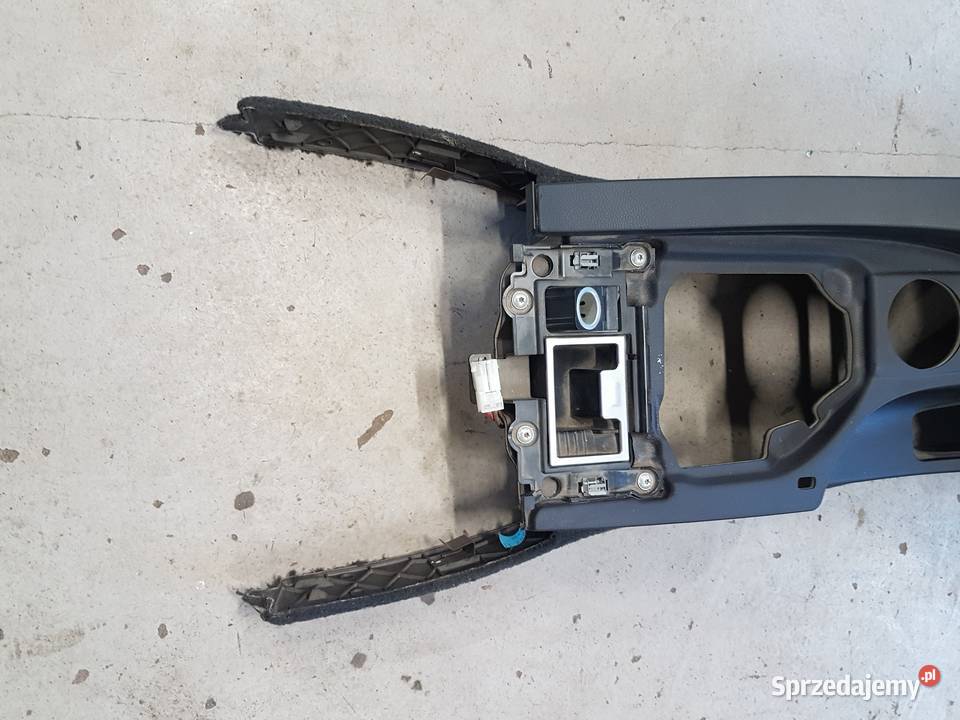 BMW 5 E60 E61 PODLOKIETNIK TUNEL SCHOWEK KRATKA wielkopolskie Turek