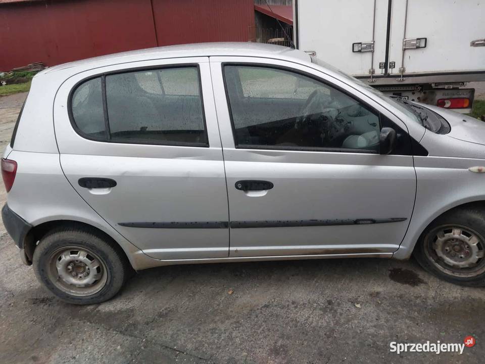 Samochód osobowy TOYOTA JARIS sprzedam