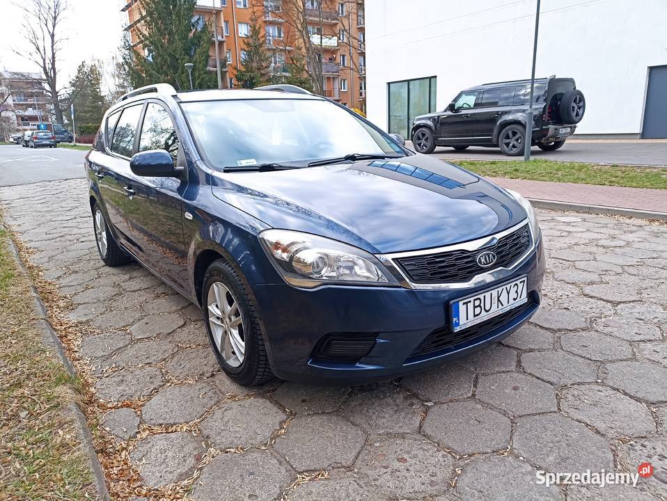 Kia Ceed 16 116 Crdi Kombi 2010 nowe opony Legionowo