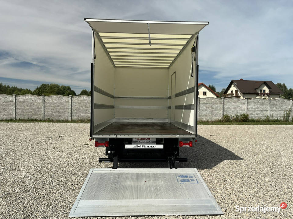 Iveco Daily 50C16 Winda1tona Kontener 8 palet komputer pokładowy Daleszyce sprzedam