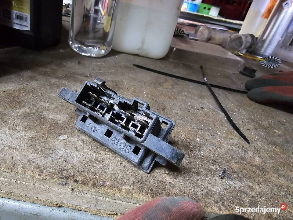 Suzuki DR 800 750 skrzynka bezpieczników fuse dolnośląskie