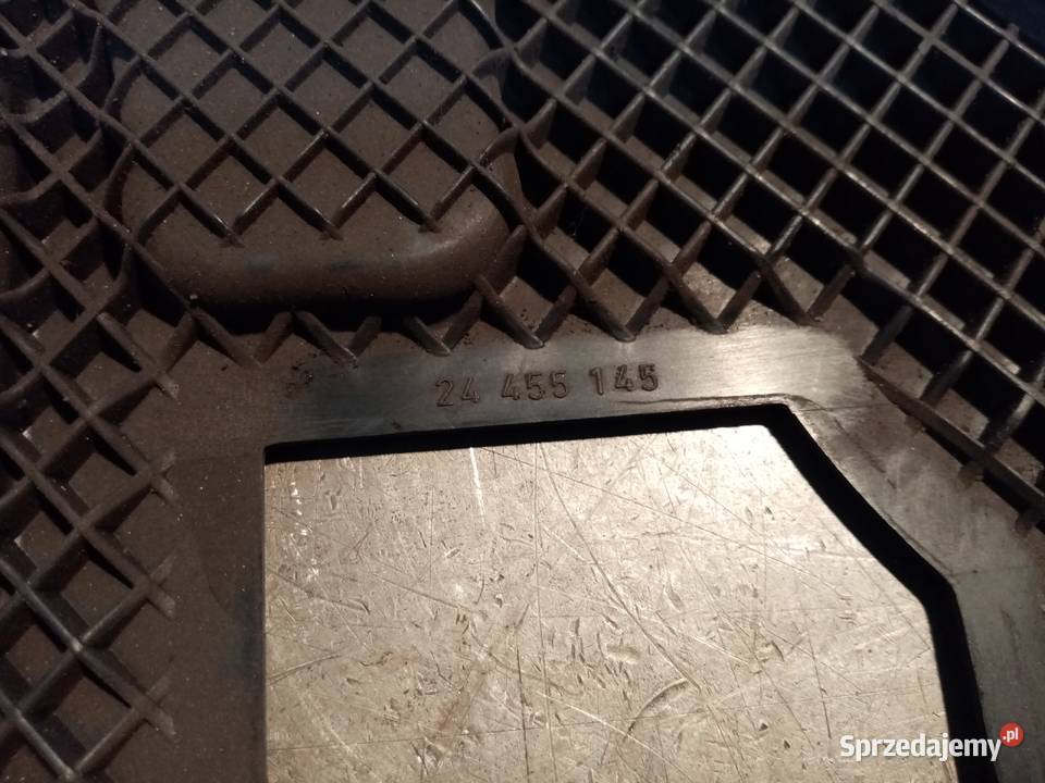 Osłona obudowa rozrządu 24455145 Opel sprzedam