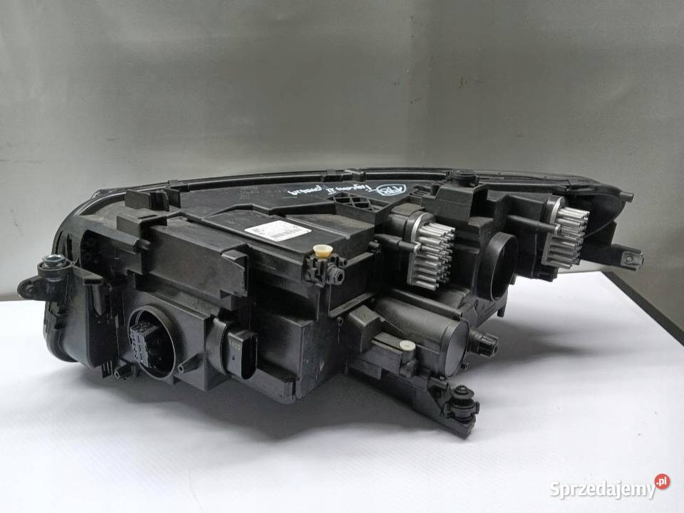 LAMPA PRZÓD PRZEDNIA PRAWA VW TIGUAN II